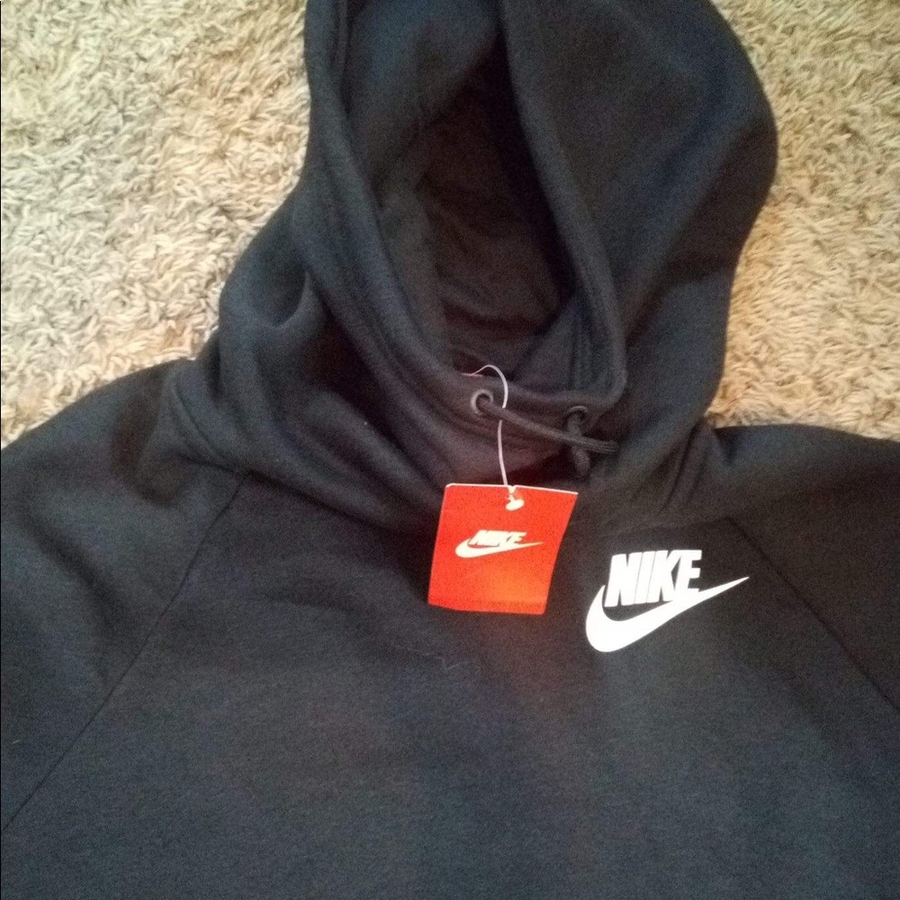 Nike sweater brand new